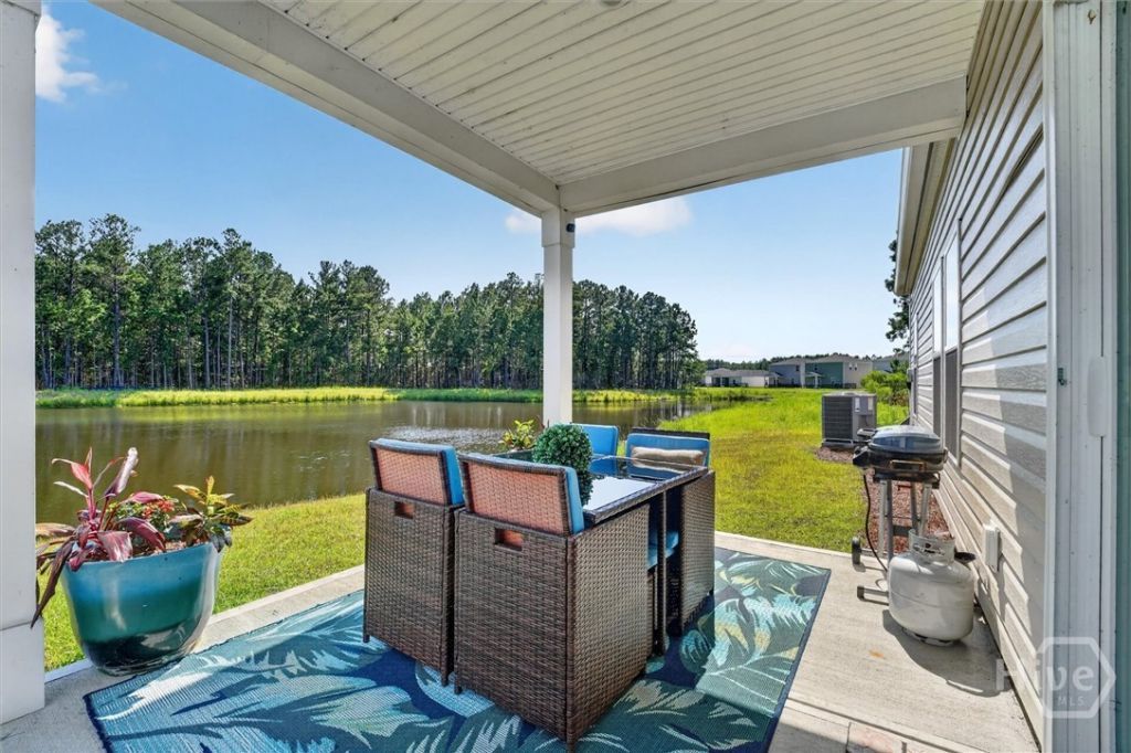 279 Saltgrass Way Photo 32