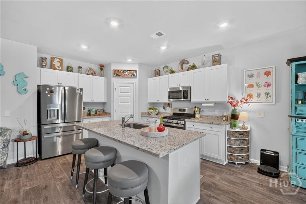 279 Saltgrass Way Photo 9