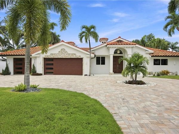 5203 Starfish AVE, NAPLES, FL 34103