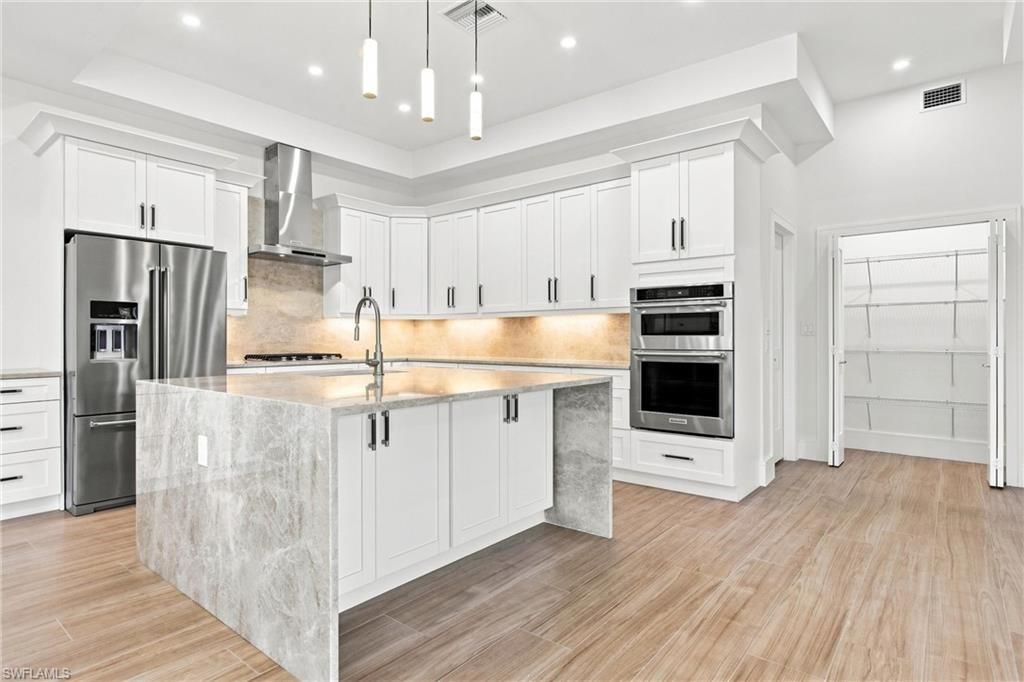 5203 Starfish Ave, Naples, FL 34103 Photo