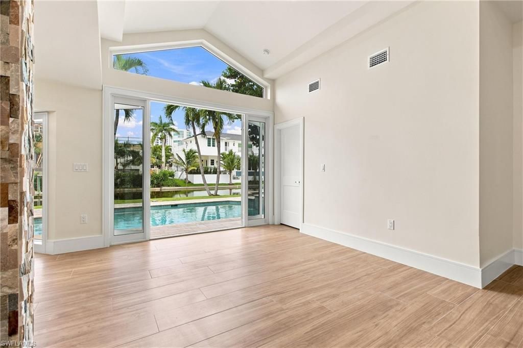 5203 Starfish Ave, Naples, FL 34103 Photo