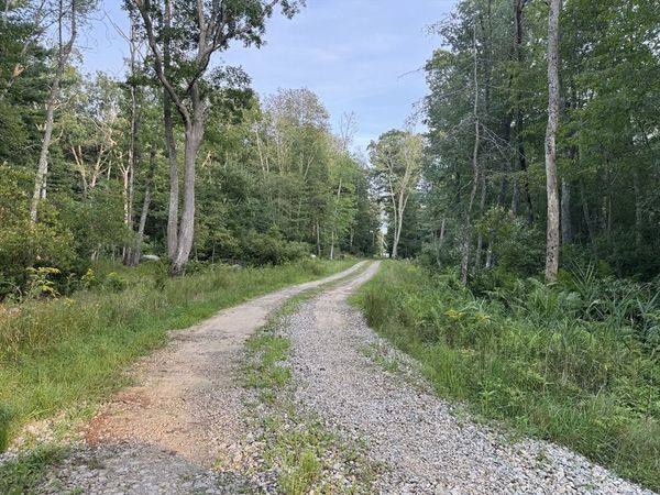 6 Peters Farm Lane, Dartmouth, MA 02748
