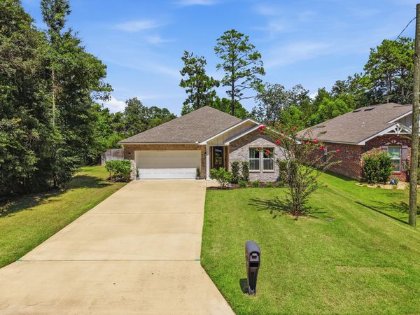 521 Johnson Street, Valparaiso, FL 32580