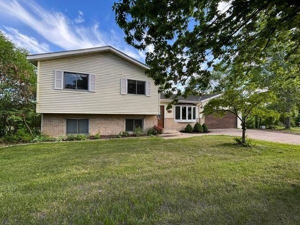 1837 8th Street NW, Elk River, MN 55330