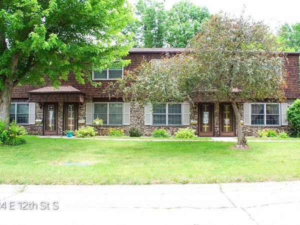824 E 12th Street S, Newton, IA 50208