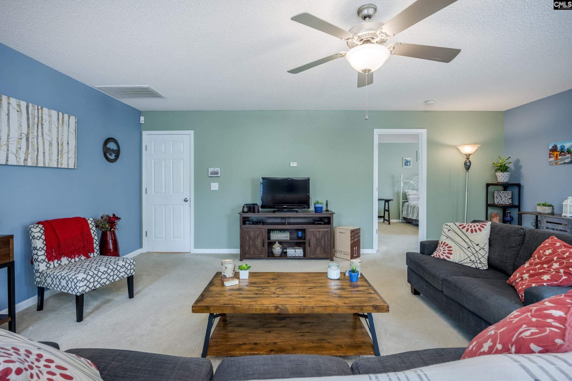 32 Brooksby Court  Photo 8