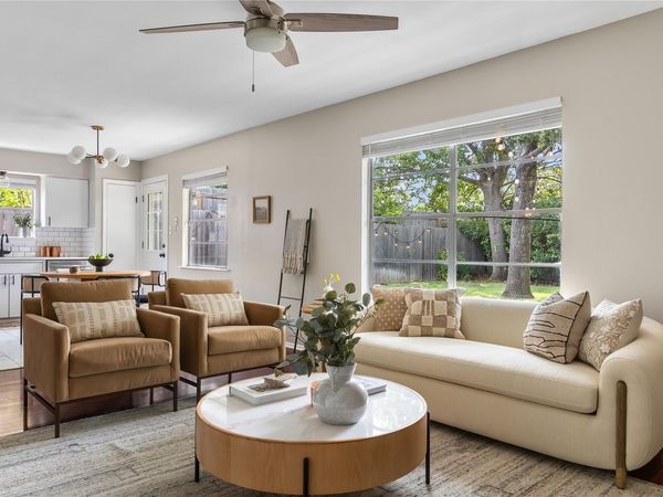 8007 Stillwood LN, Austin, TX 78757