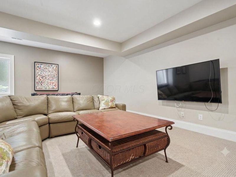 3445 London Court Drive, Columbus, OH 43221 Photo 53