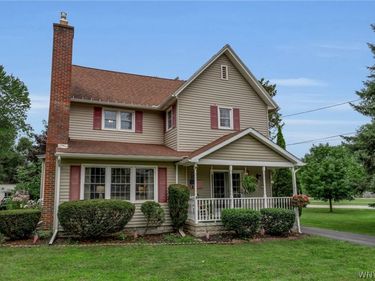 40 Clinton Street, Akron, NY 14001