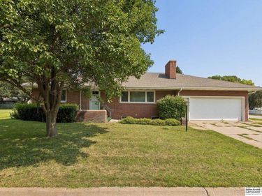 1960 Parkview Drive, Fremont, NE 68025