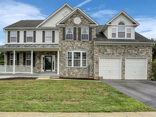 231 SCARLET CIRCLE, GREENCASTLE, PA 17225