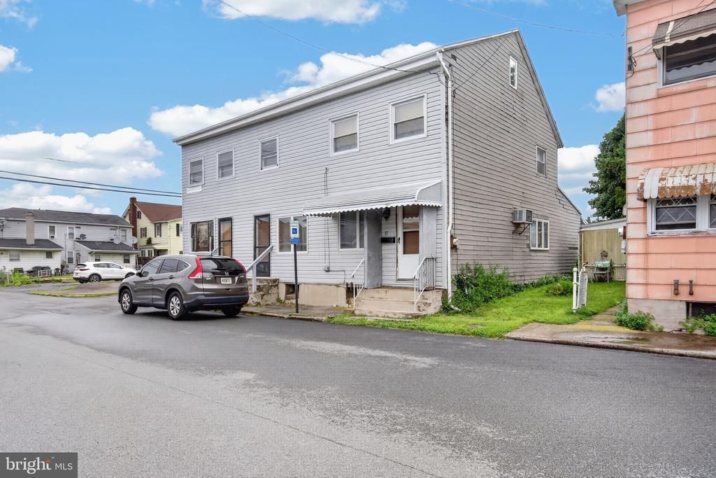 17 S LOGAN STREET , MCADOO, PA 18237