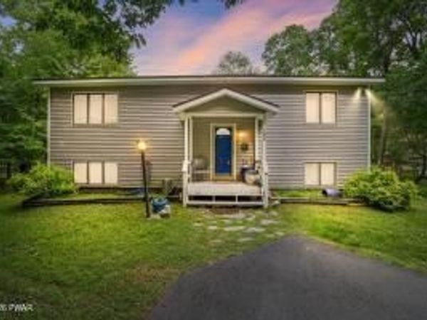 106 CABIN COURT , MILFORD, PA 18337