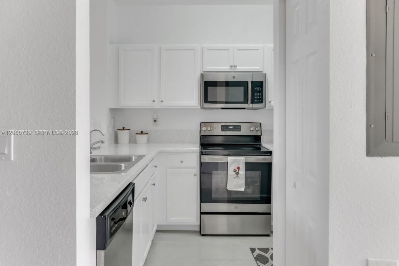 2819 SE 1st Dr, Unit 7, Homestead, FL 33033 Photo