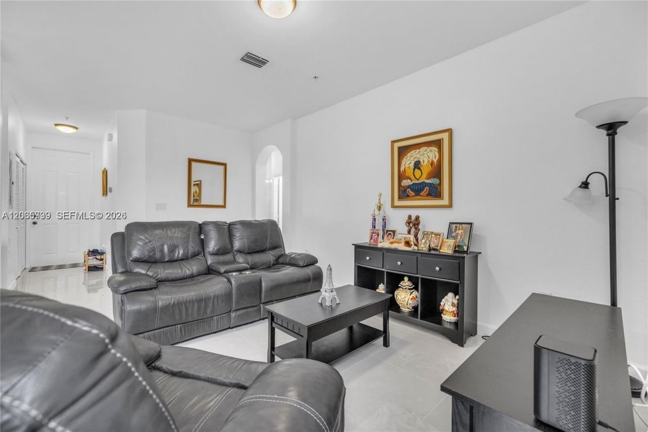 2819 SE 1st Dr, Unit 7, Homestead, FL 33033 Photo