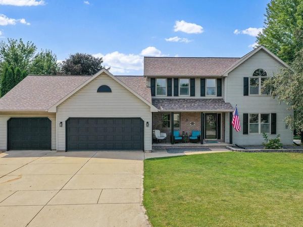 1236 BENJAMIN COURT, Green Bay, WI 54311