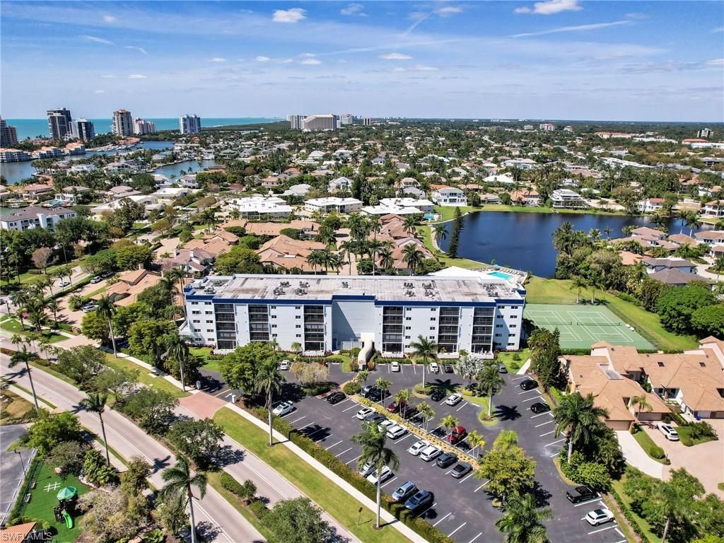 555 Park Shore Dr , Unit B-309, Naples, FL 34103 Photo