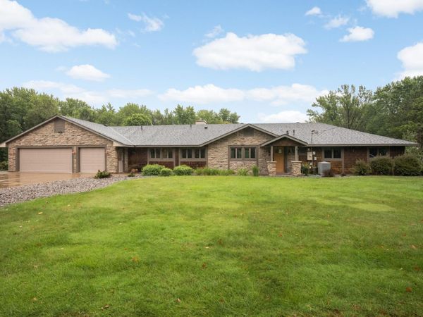 19 Point Road, Bayport, MN 55003