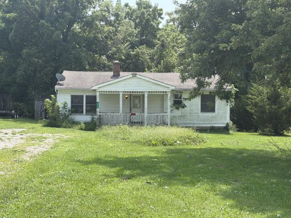 6935 London Groveport Road, Grove City, OH 43123