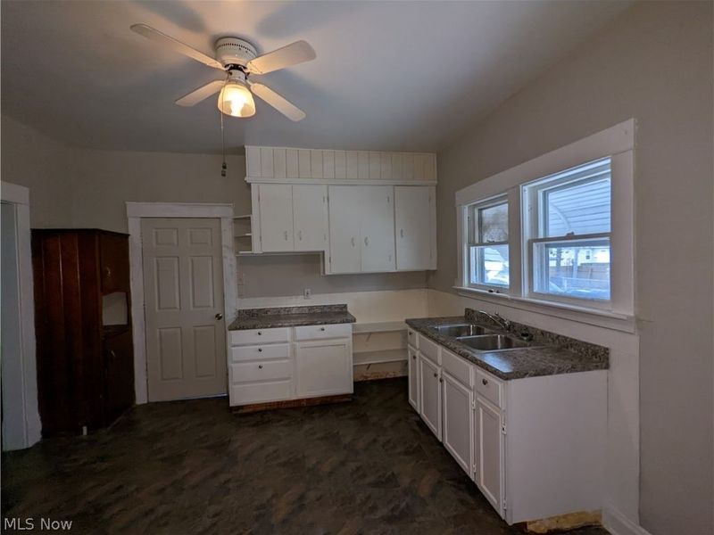 19314 Cherokee Avenue, Unit 1, Cleveland, OH 44119 Photo 6