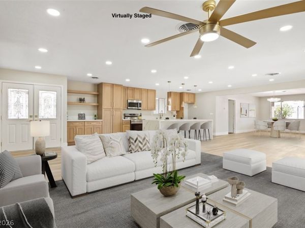 4638 Corral Place , Las Vegas, NV 89119