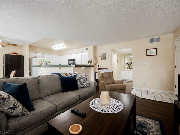 7909 Fossil Creek Lane , Unit 102, Las Vegas, NV 89145