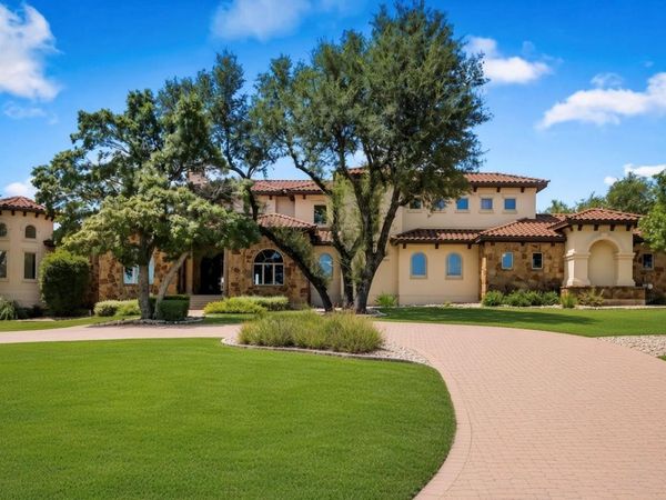 8001 Magnolia Ridge CV, Austin, TX 78738