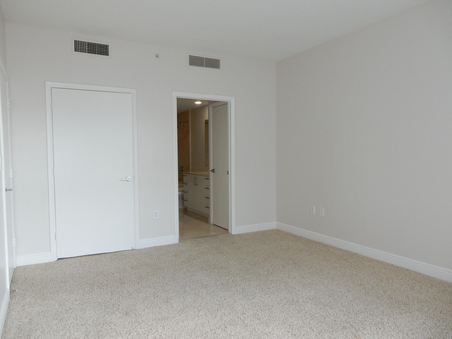 550 Okeechobee Boulevard, Unit 714, West Palm Beach, FL 33401 Photo