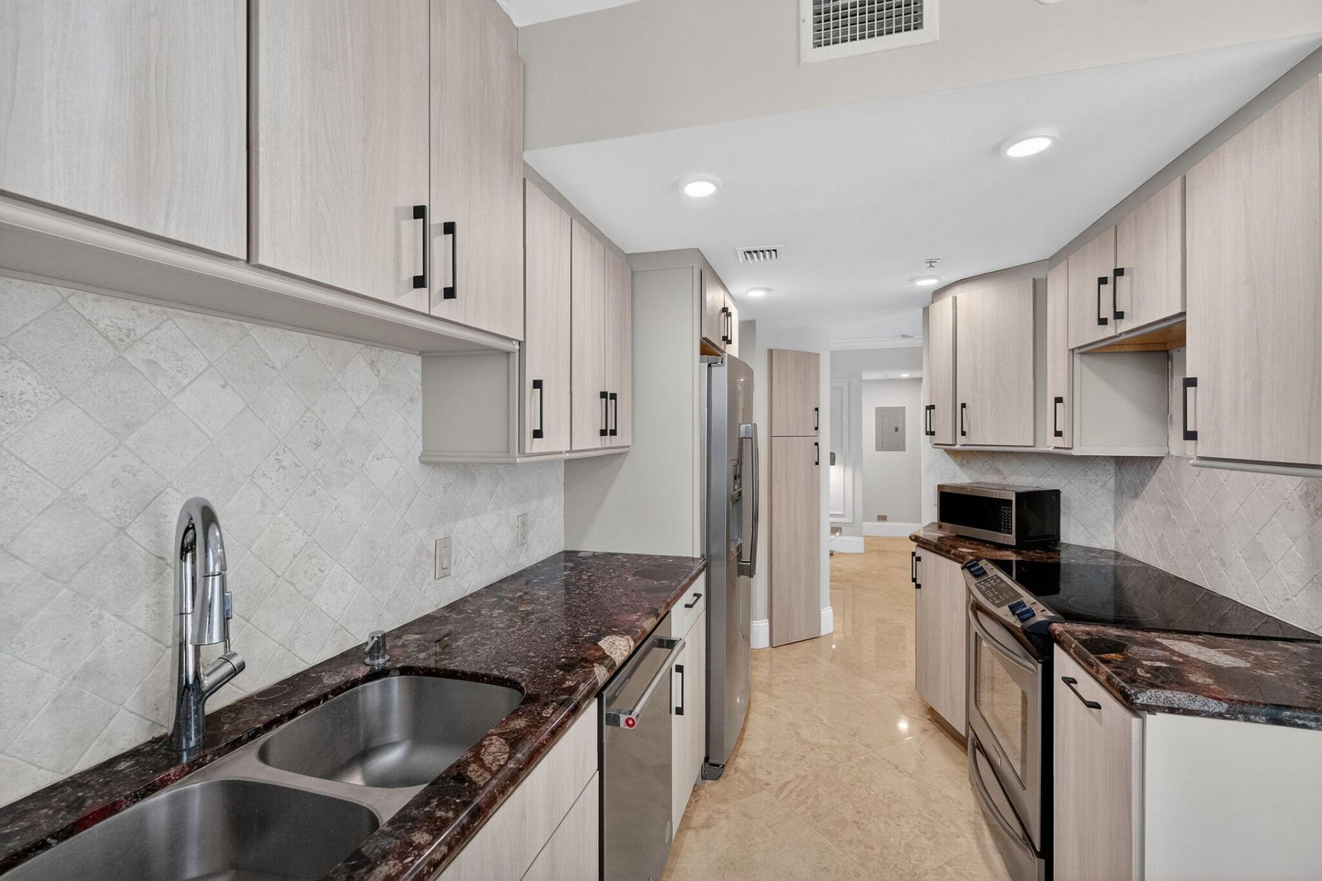 701 Brickell Key Boulevard, Unit 1604, Miami, FL 33131 Photo
