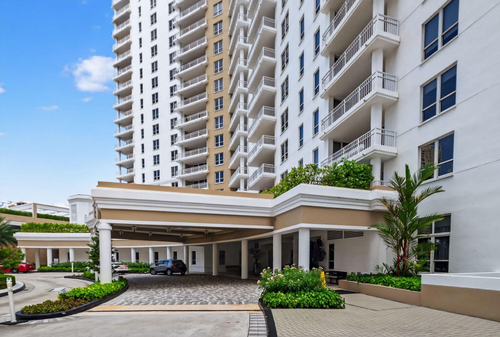701 Brickell Key Boulevard, Unit 1604, Miami, FL 33131 Photo