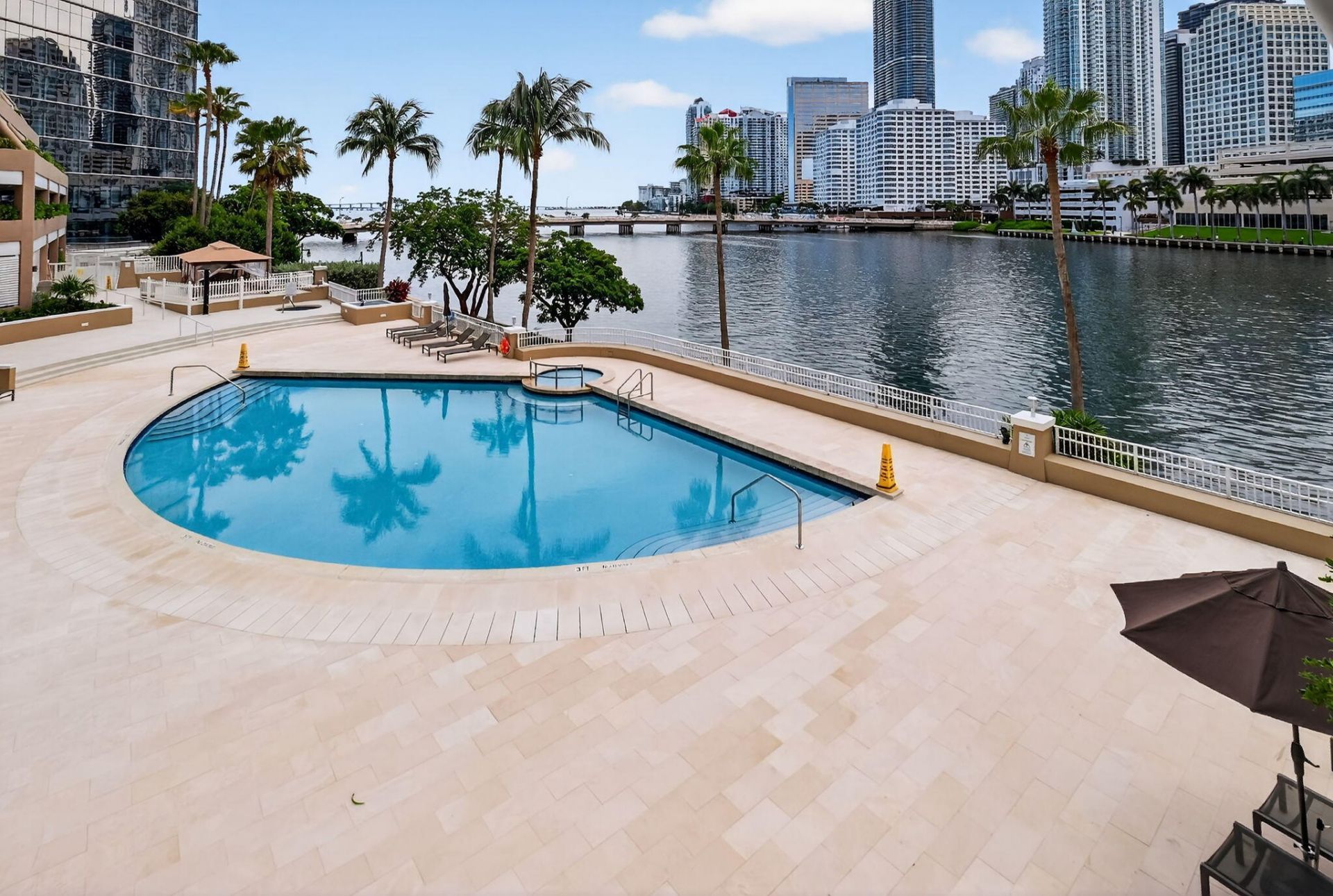 701 Brickell Key Boulevard, Unit 1604, Miami, FL 33131 Photo