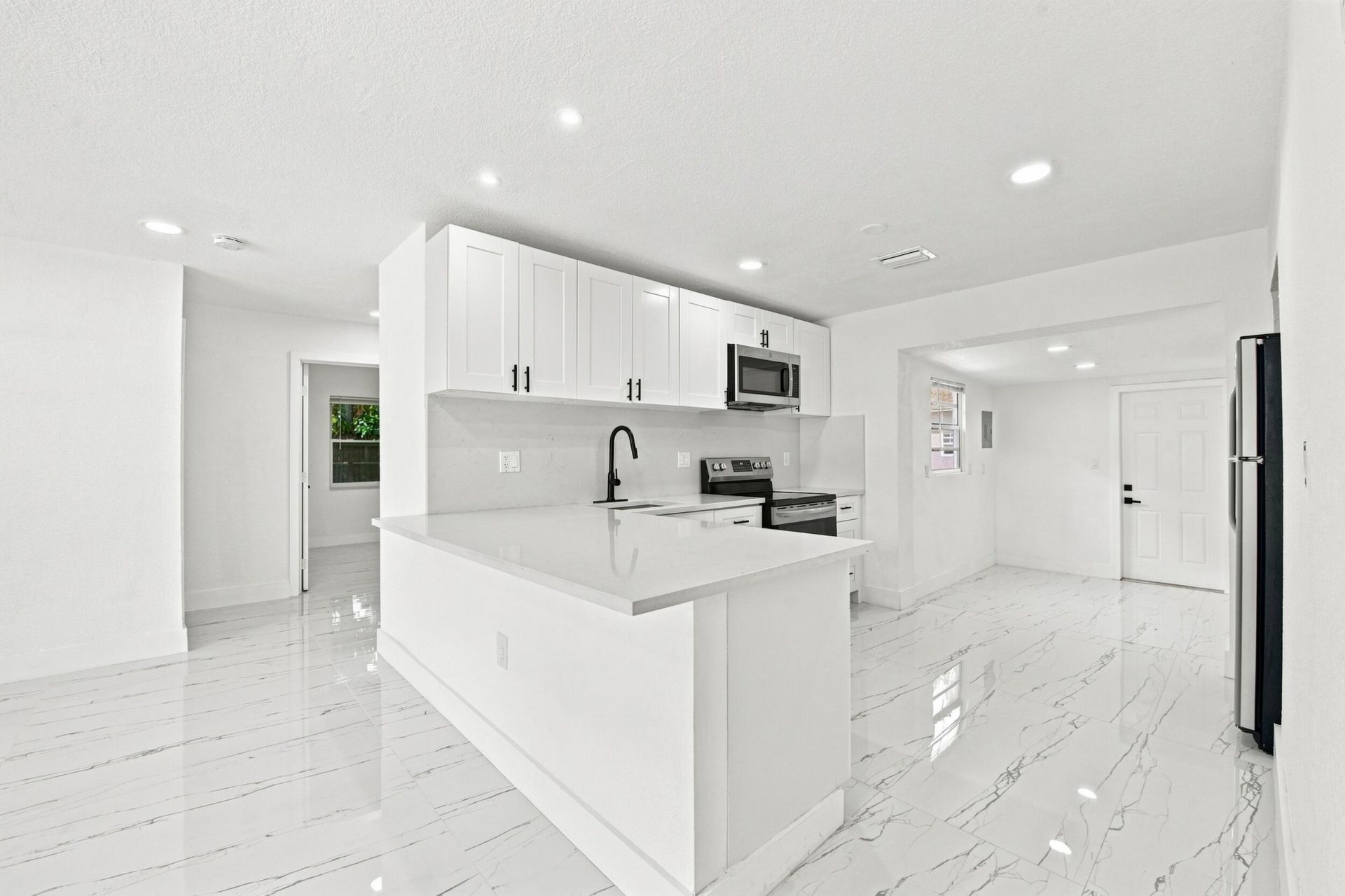 2801 NE 8th Terrace, Pompano Beach, FL 33064 Photo