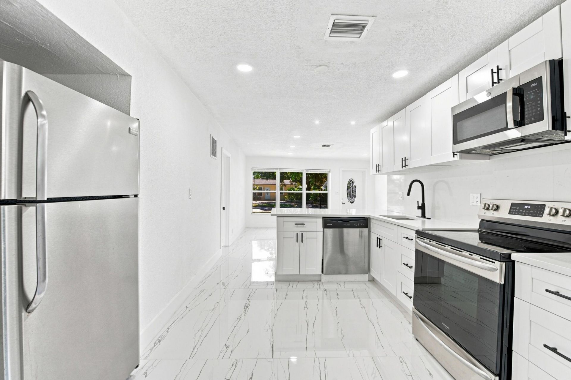 2801 NE 8th Terrace, Pompano Beach, FL 33064 Photo