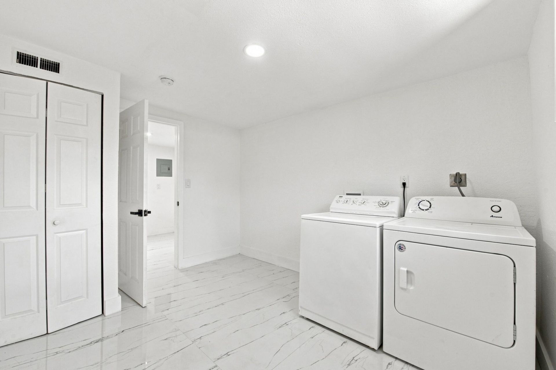 2801 NE 8th Terrace, Pompano Beach, FL 33064 Photo