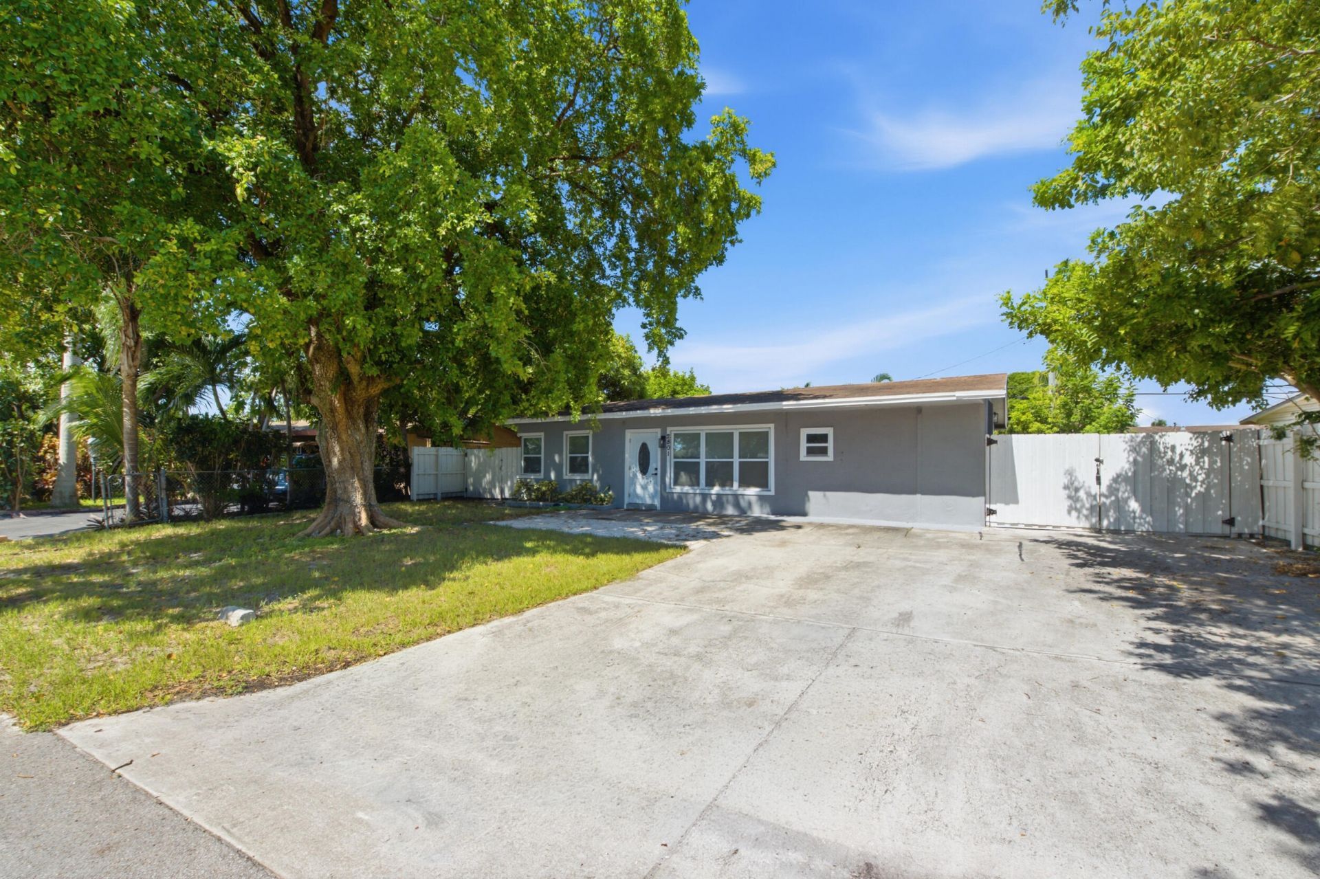 2801 NE 8th Terrace, Pompano Beach, FL 33064 Photo