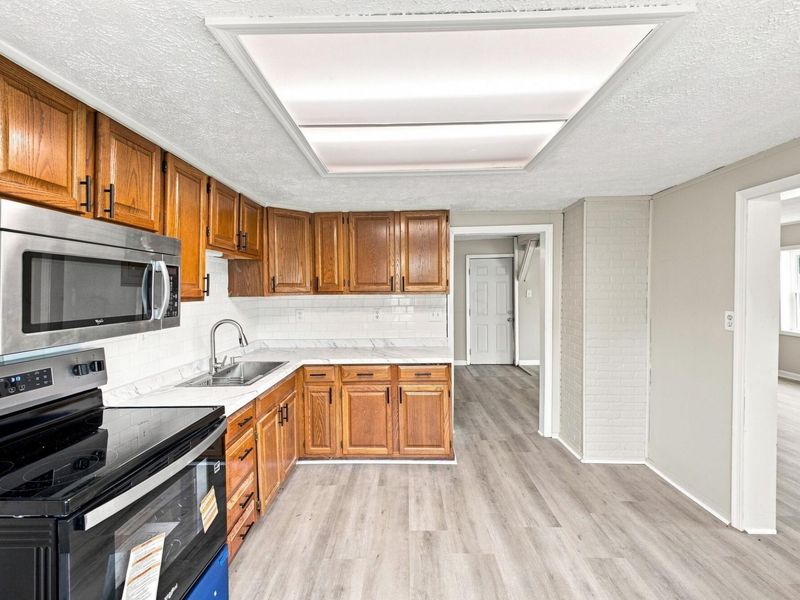 6 Wade Street , Delaware, OH 43015 Photo 9