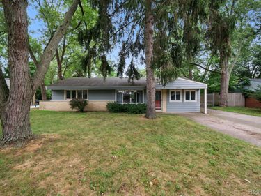 2495 Walce Drive, West Bloomfield Township, Mi 48324