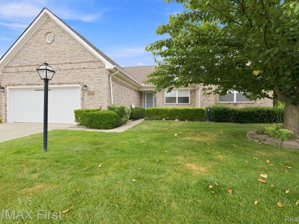 53644 Clarion Drive, Macomb Township, Mi 48042