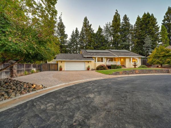 125 Patton Ct, Folsom, CA 95630