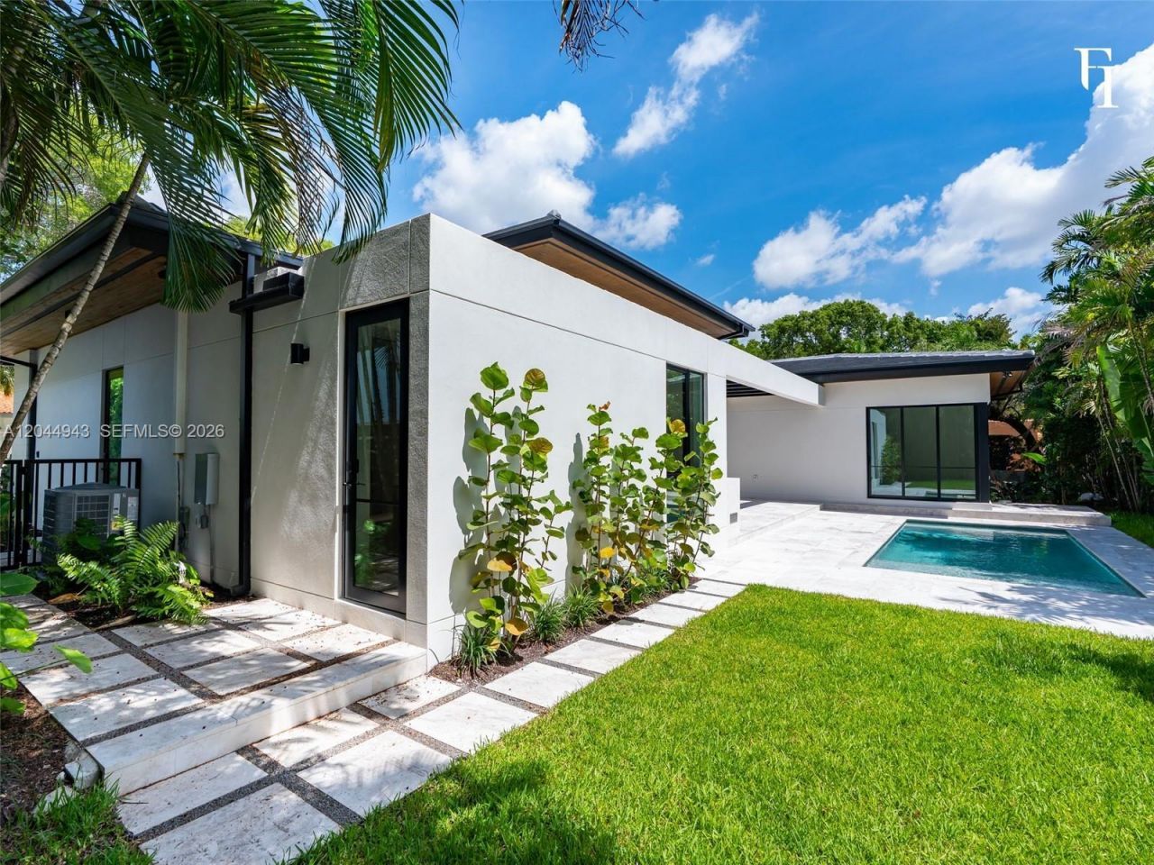 1111 Alberca St , Coral Gables, FL 33134 Photo