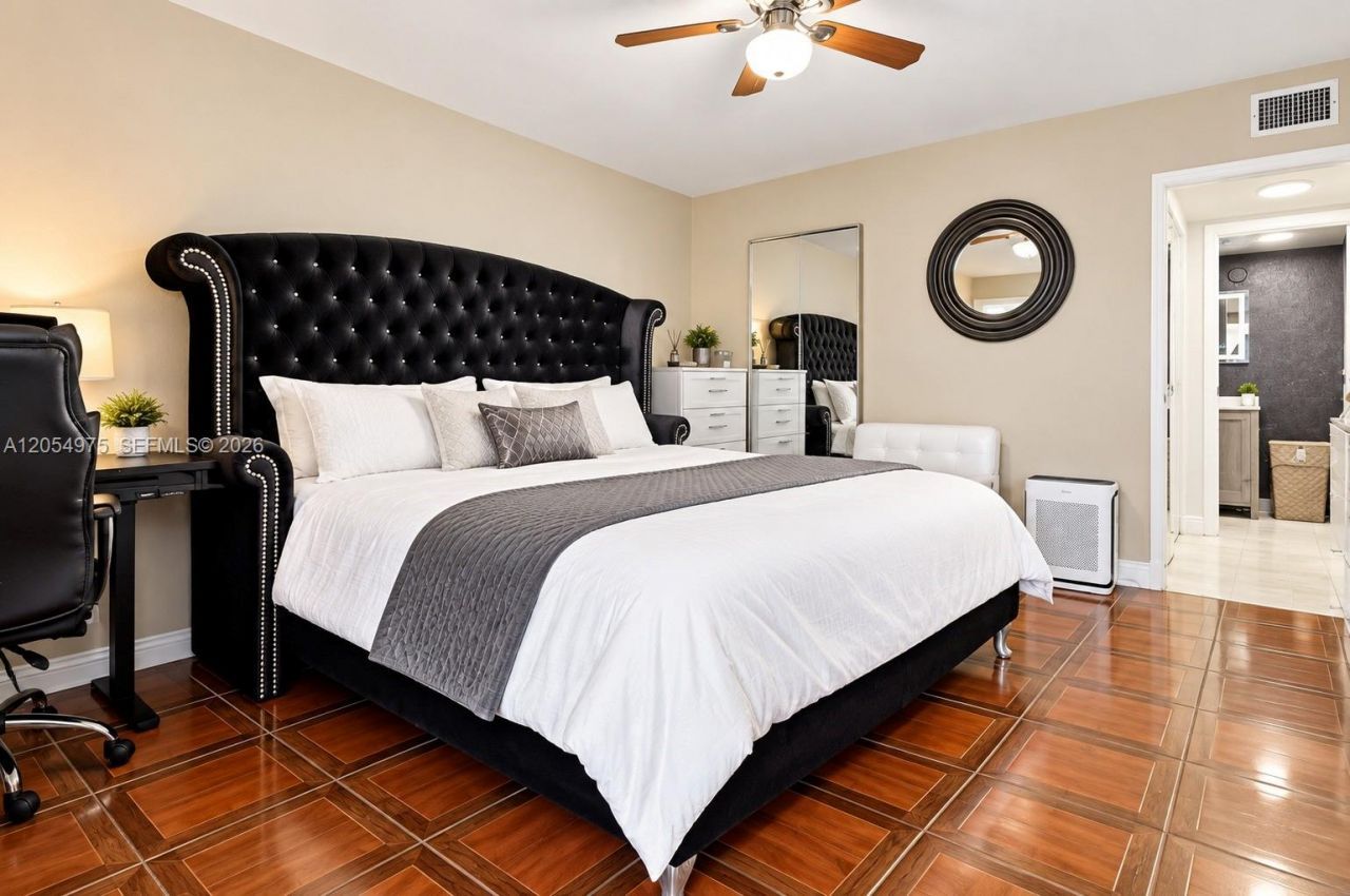 5850 NW 57th Avenue, Unit 3, Tamarac, FL 33319 Photo