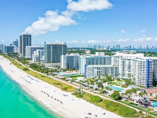 5151 Collins Ave , Unit 427, Miami Beach, FL 33140