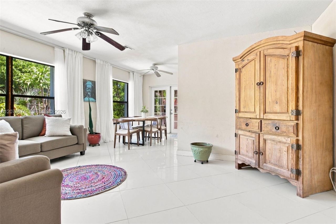 4121 NW 78th Way, Coral Springs, FL 33065 Photo