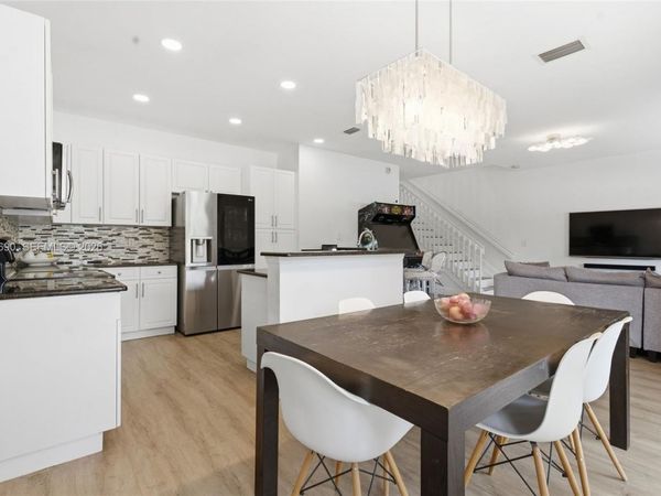 4758 Cypress St , Coconut Creek, FL 33073
