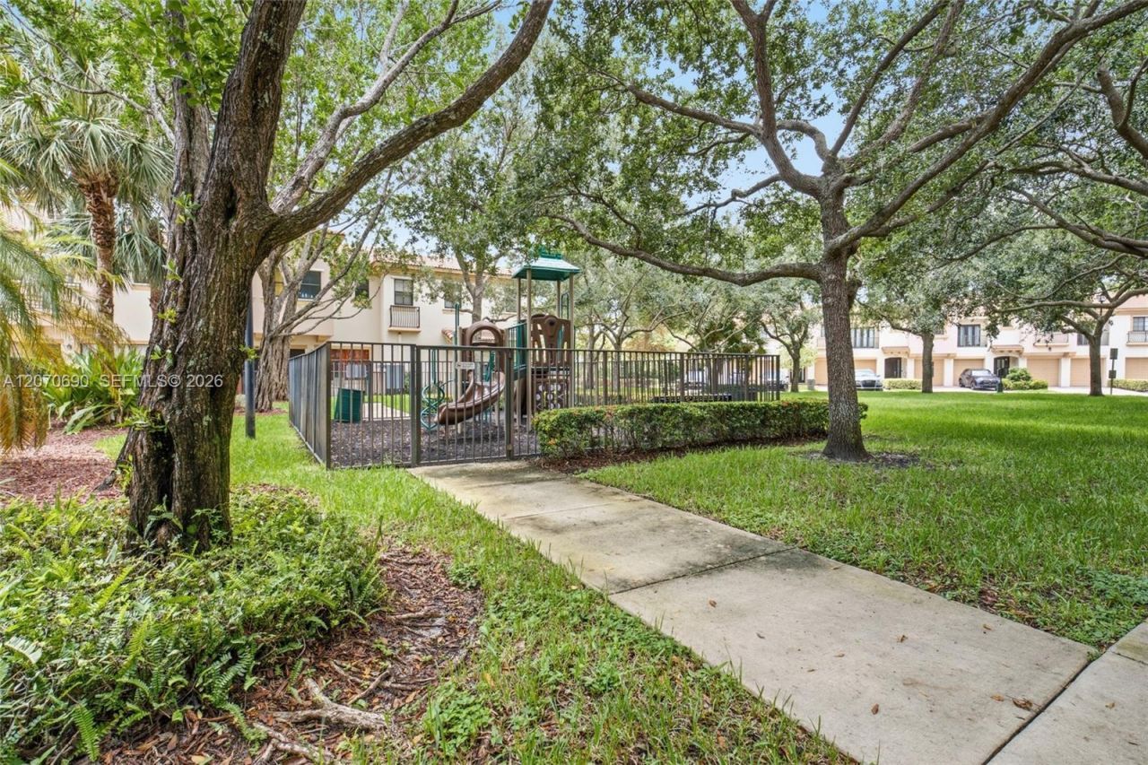 4758 Cypress St , Coconut Creek, FL 33073 Photo