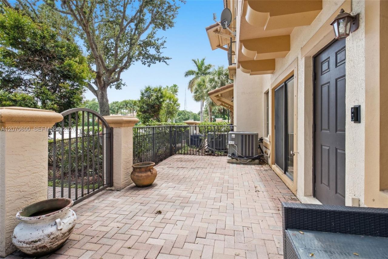 4758 Cypress St , Coconut Creek, FL 33073 Photo