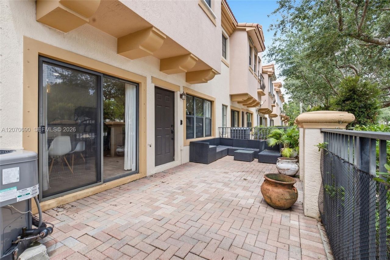 4758 Cypress St , Coconut Creek, FL 33073 Photo