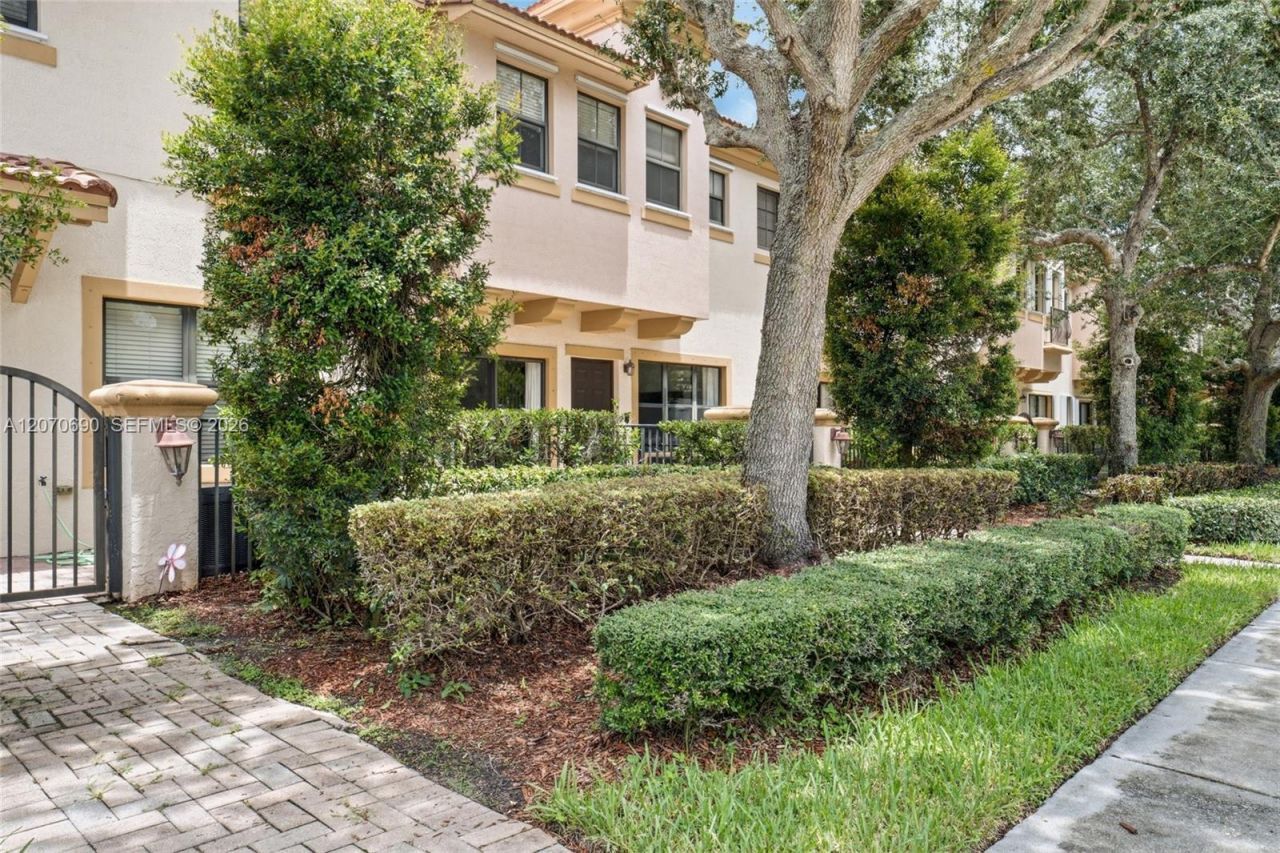 4758 Cypress St , Coconut Creek, FL 33073 Photo
