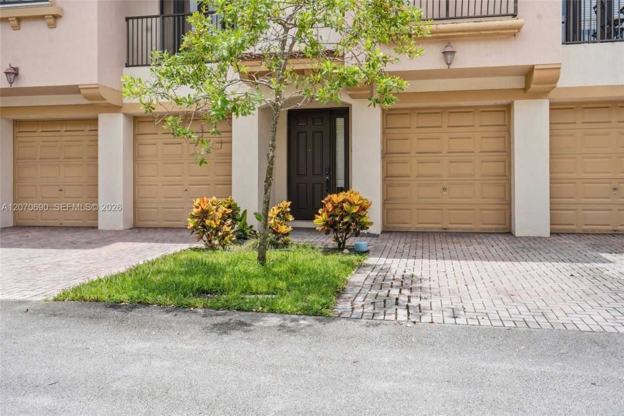 4758 Cypress St , Coconut Creek, FL 33073 Photo