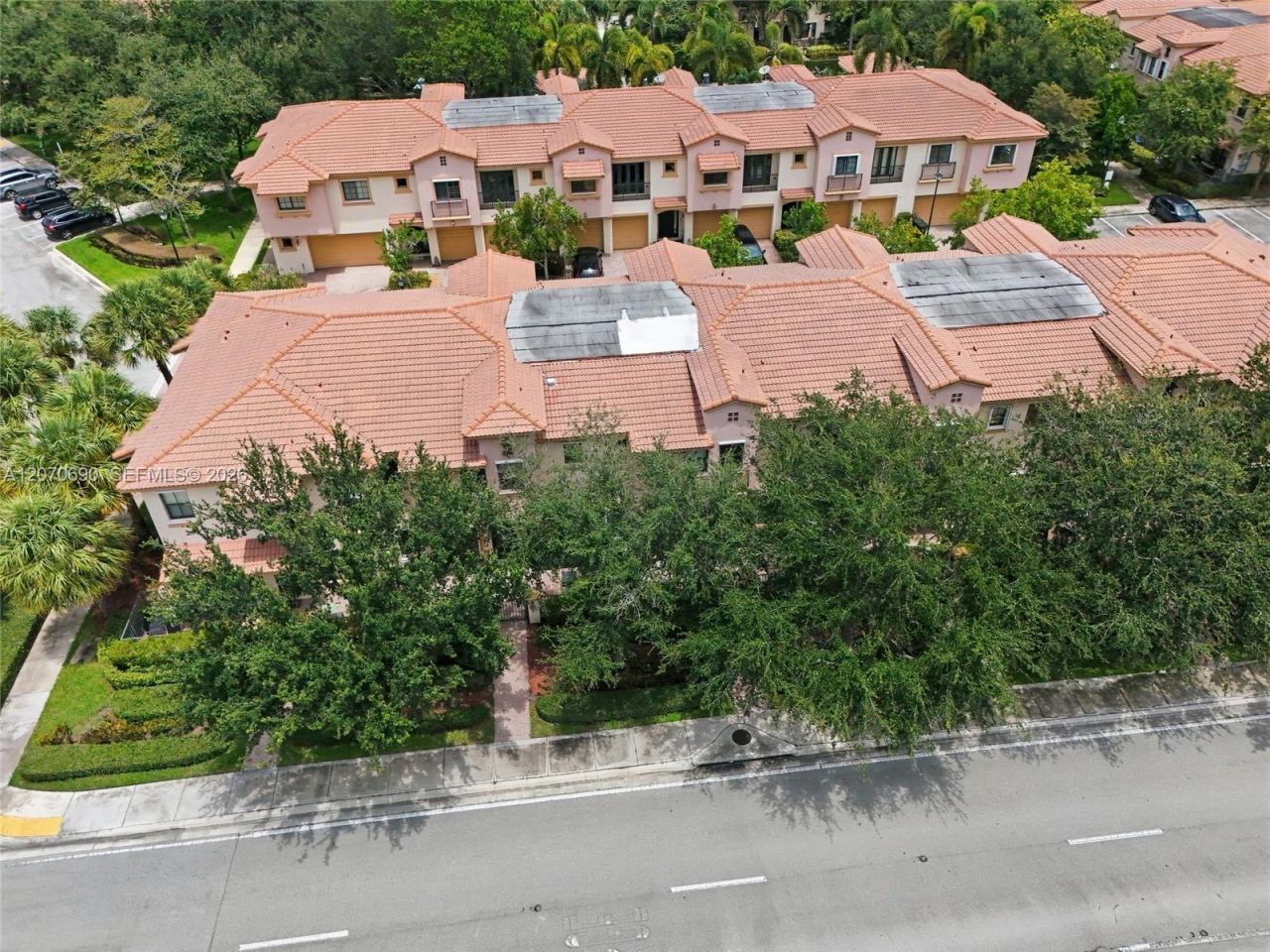 4758 Cypress St , Coconut Creek, FL 33073 Photo